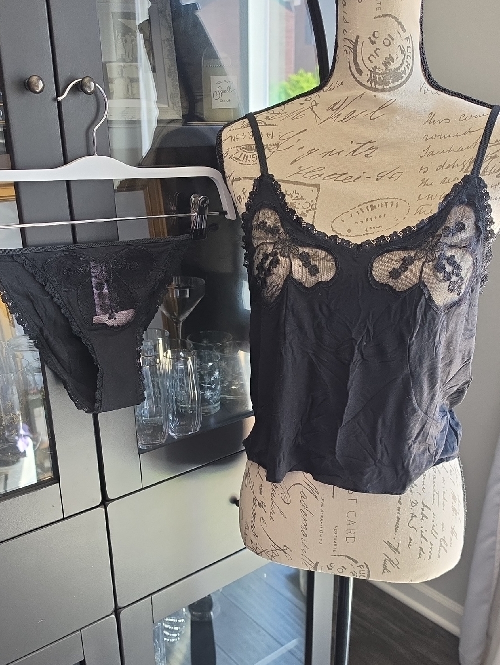 Savage X Fenty 'A Peek Behind The Lace' Cami & Bikini Undies - Picture 9 of 12